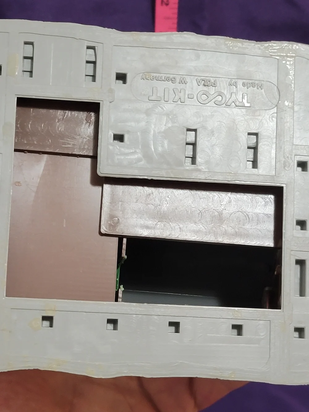 HO SCALE - TYCO - SPEEDY ANDREWS REPAIR SHOP BUILDING - MADE BY POLA IN GERMANY